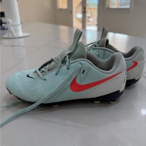 Nike Phantom GX Academy FG/MG soccer cleats size 3